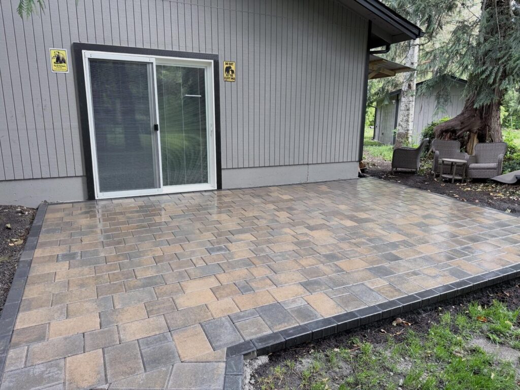 Finished outdoor living space in the Olympia–Seattle area